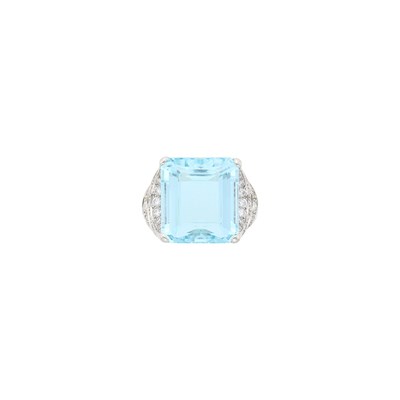 Lot 79 - Verdura Gold, Platinum, Aquamarine and Diamond Ring