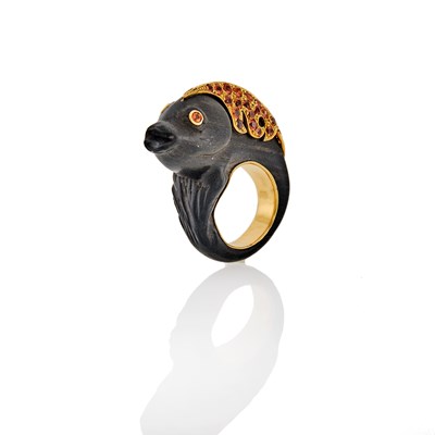 Lot 2052 - Antonia Miletto Carved Wood, Gold and Orange Sapphire Fish Ring