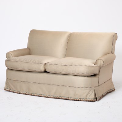 Lot 283 - Upholstered Love Seat