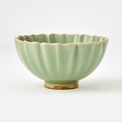 Lot 520 - A Chinese Longquan Celadon Cup
