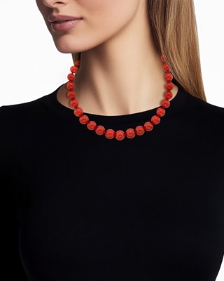 Lot 24 - Coral Bead Necklace with Magnetic Gold Clasp