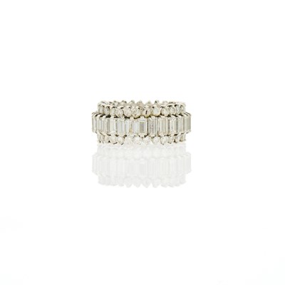 Lot 2062 - White Gold and Diamond Band Ring