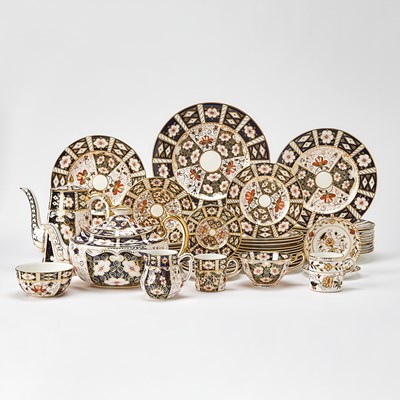 Lot 3144 - Royal Crown Derby Porcelain "Imari" Pattern Dinner Service