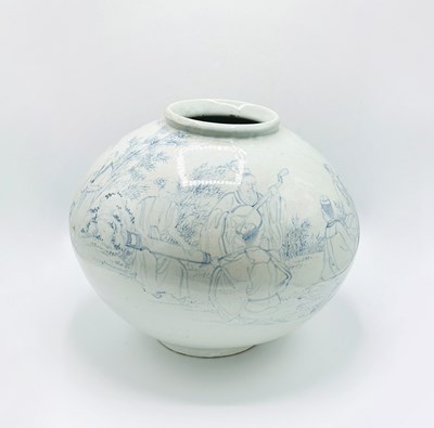 Lot 1096 - Korean Blue and White Glazed Porcelain Vase
