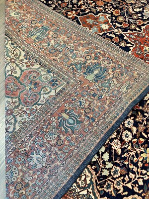 Lot 1211 - Fereghan Sarouk Carpet