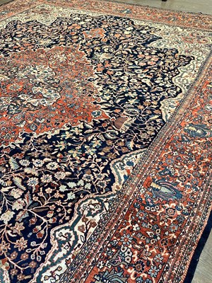 Lot 1211 - Fereghan Sarouk Carpet