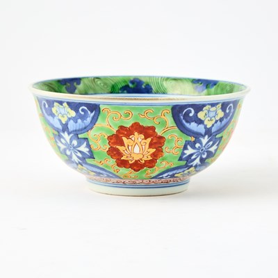 Lot 230 - A Chinese Ming-Style Porcelain Bowl