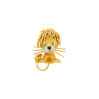 Lot 1 - Van Cleef & Arpels Gold, Platinum, Diamond, Emerald and Black Enamel Lion Clip-Brooch, France