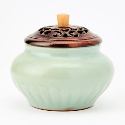 Lot 169 - A Chinese Longquan Celadon Jar
