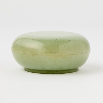 Lot 447 - A Chinese Celadon Jade Covered Box