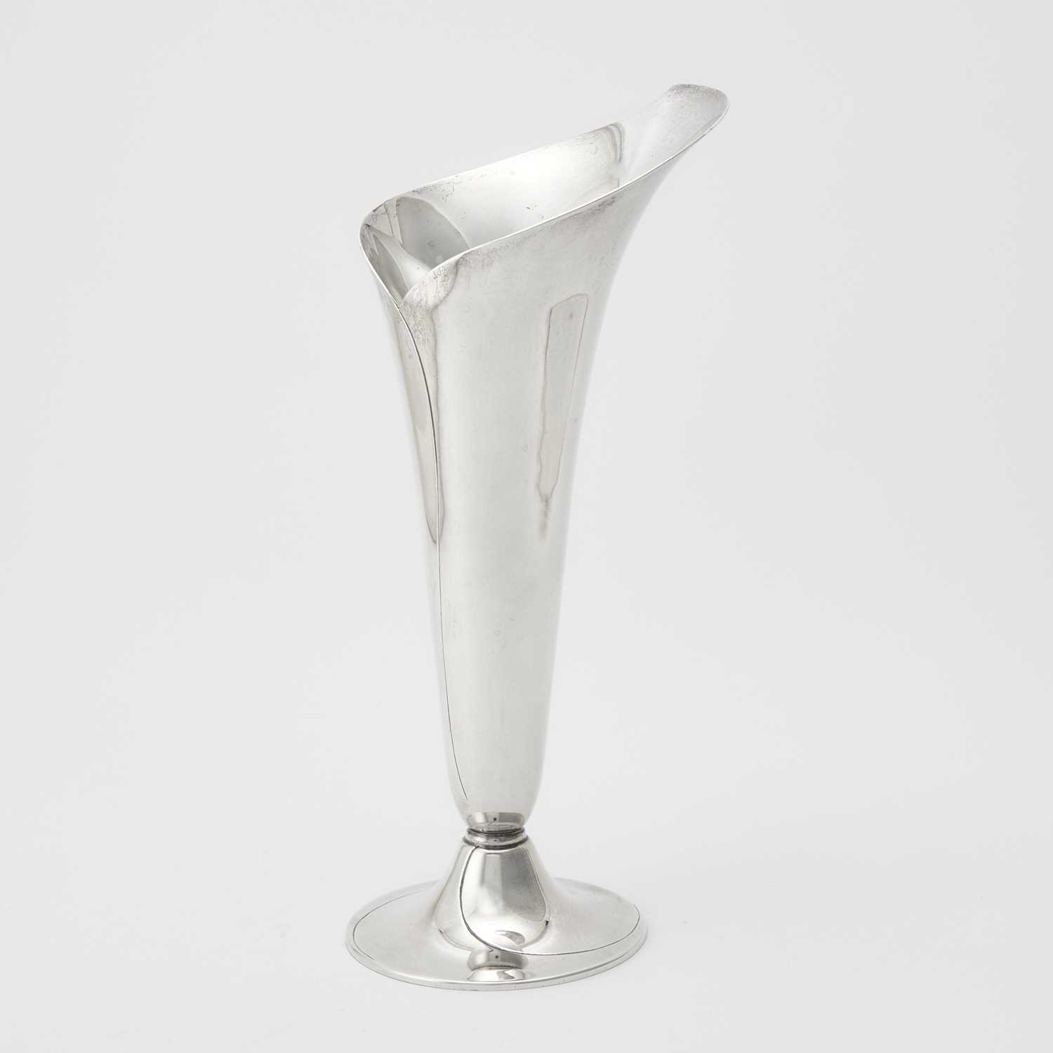 Lot 191 - Tiffany & Co. Sterling Silver Vase