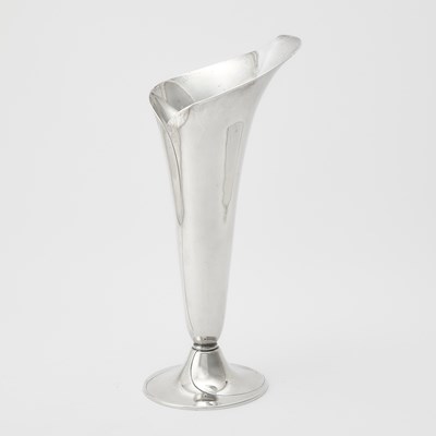Lot 191 - Tiffany & Co. Sterling Silver Vase
