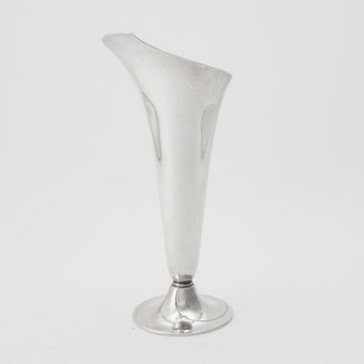 Lot 191 - Tiffany & Co. Sterling Silver Vase