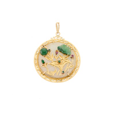 Lot 162 - 14 KT Gold and Nephrite Pendant