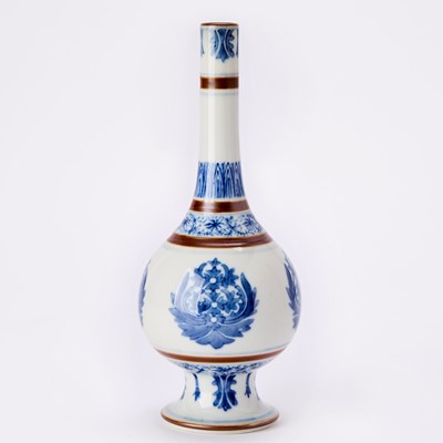 Lot 190 - A Chinese Blue and White Porcelain Sprinkler Vase