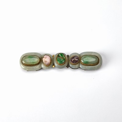 Lot 448 - A Chinese Hardstone and Gilt Metal Buckle
