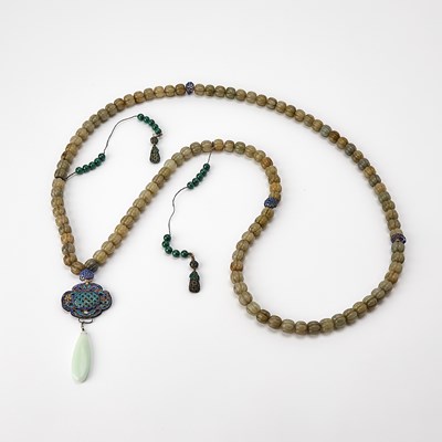 Lot 436 - A Chinese Jade and Cloisonne Court Necklace