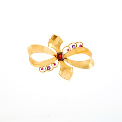 Lot 1158 - Retro Gold, Garnet, Amethyst and Ruby Brooch