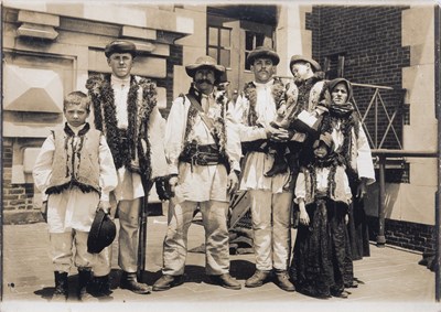 Lot 13 - Augustus Frederick Sherman's portraits of immigrants on Ellis Island