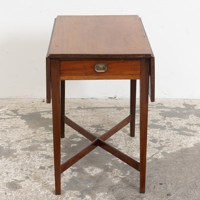 Lot 73 - Federal Style Mahogany Pembroke Table