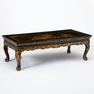 Lot 204 - Chinese Export Gilt and Black Lacquer Low Table