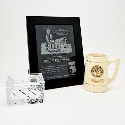 Lot 191 - Cream Glazed Commemorative Mug Presented to Douglas Fairbanks, Jr.