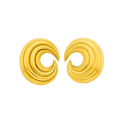 Lot 1217 - David Webb Pair of Gold Ribbed Crescent Earclips