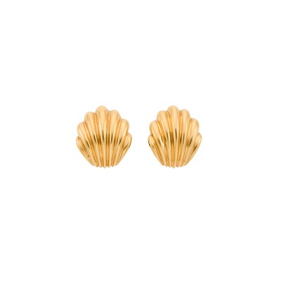 Lot 2041 - Pair of Gold Shell Earrings