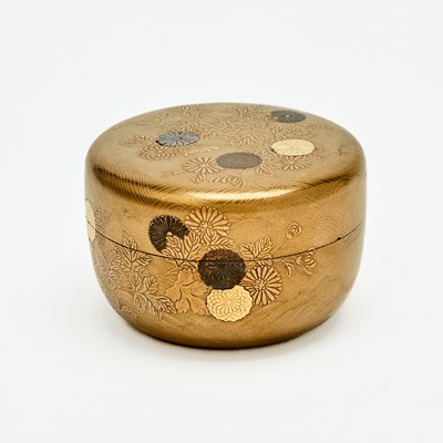 Lot 325 - A Japanese Black and Gilt Lacquer Tea Caddy