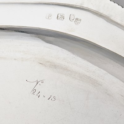 Lot 81 - George III Sterling Silver Platter