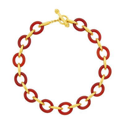 Lot 29 - Elizabeth Locke Hammered Gold and Carnelian Link Necklace with Toggle Clasp