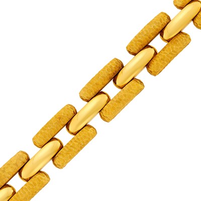 Lot 102 - Wide Gold Link Bracelet