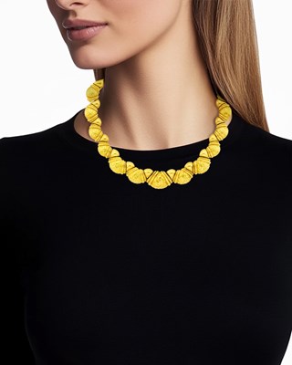 Lot 1218 - Hammerman Brothers Hammered Gold Link Necklace, Bracelet and Pair of Door Knocker Earclips