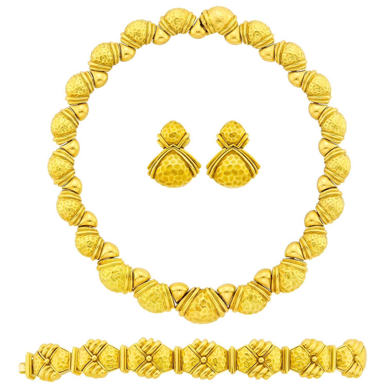 Lot 1218 - Hammerman Brothers Hammered Gold Link Necklace, Bracelet and Pair of Door Knocker Earclips
