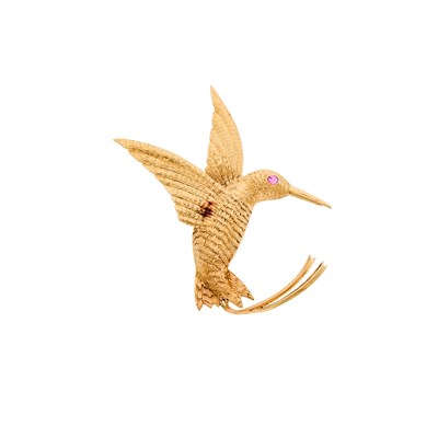 Lot 2100 - Gold and Cabochon Ruby Hummingbird Brooch