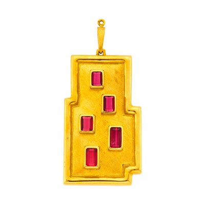 Lot 1198 - Burle Marx Gold and Garnet Pendant