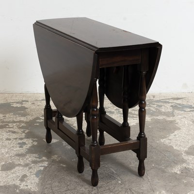 Lot 228 - Georgian Style Drop-Leaf Table
