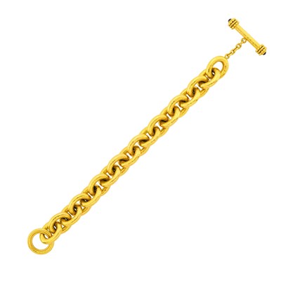 Lot 78 - Elizabeth Locke Hammered Gold Link Bracelet with Toggle Clasp