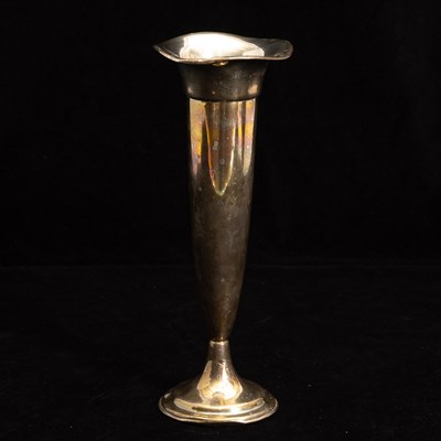 Lot 269 - Gorham Sterling Tulip Vase