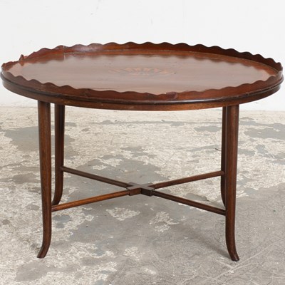 Lot 304 - George III Style Mahogany Oval Butler's Tray Table