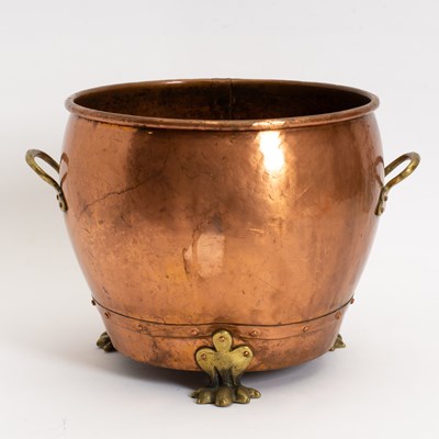 Lot 339 - Copper Kindle Bin