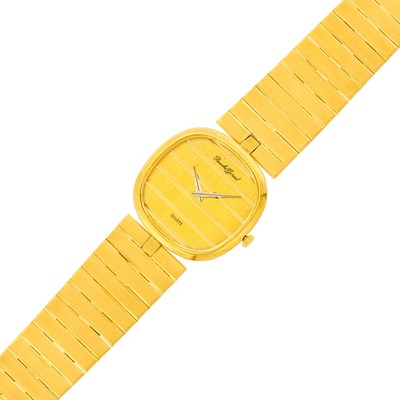 Lot 1012 - Bueche Girod Gold Wristwatch