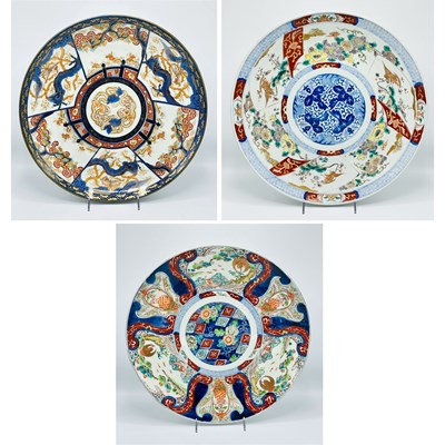 Lot 1095 - Group of Three Japanese Imari Chargers