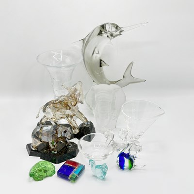 Lot 1153 - Group of Art Glass Animals and Table Articles