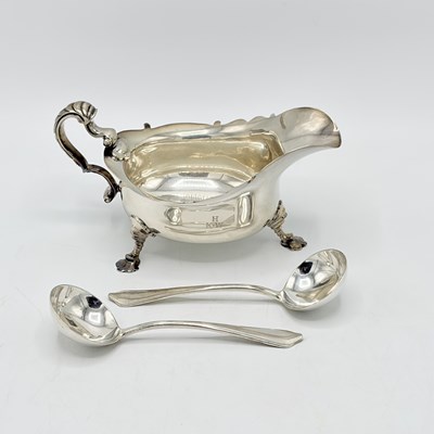 Lot 1122 - George V Sterling Silver Sauceboat