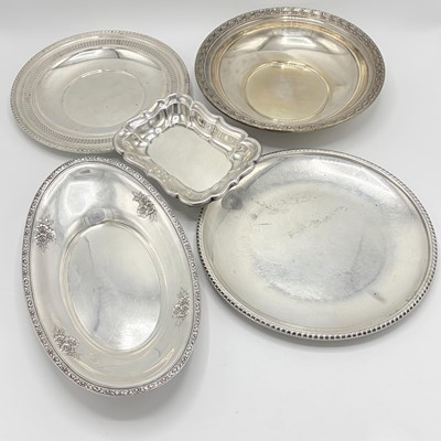 Lot 1153 - Five American Sterling Silver Serving Pieces