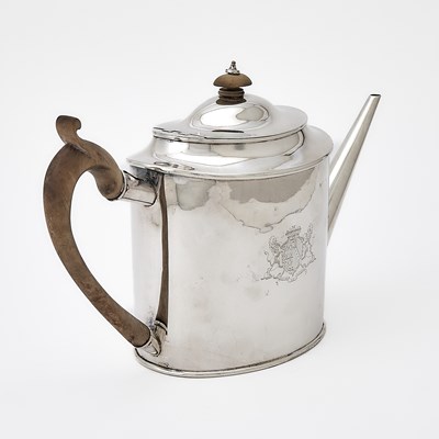Lot 101 - George III Sterling Silver Teapot