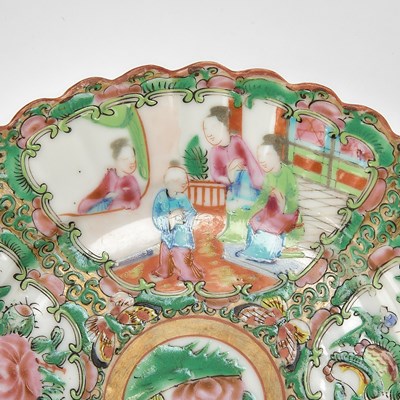 Lot 135 - Group of Chinese Rose Medallion Table Articles