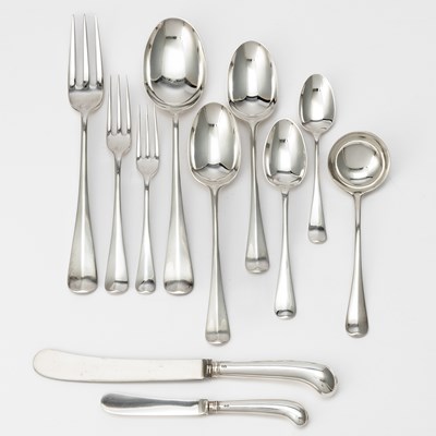 Lot 194 - English Sterling Silver Flatware Service