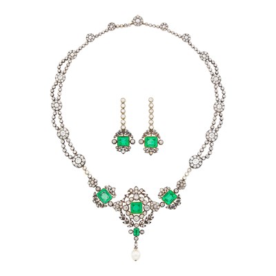 Lot 1078 - Antique Silver, Gold, Emerald, Diamond and Natural Pearl Swag Necklace and Pair of Pendant-Earrings